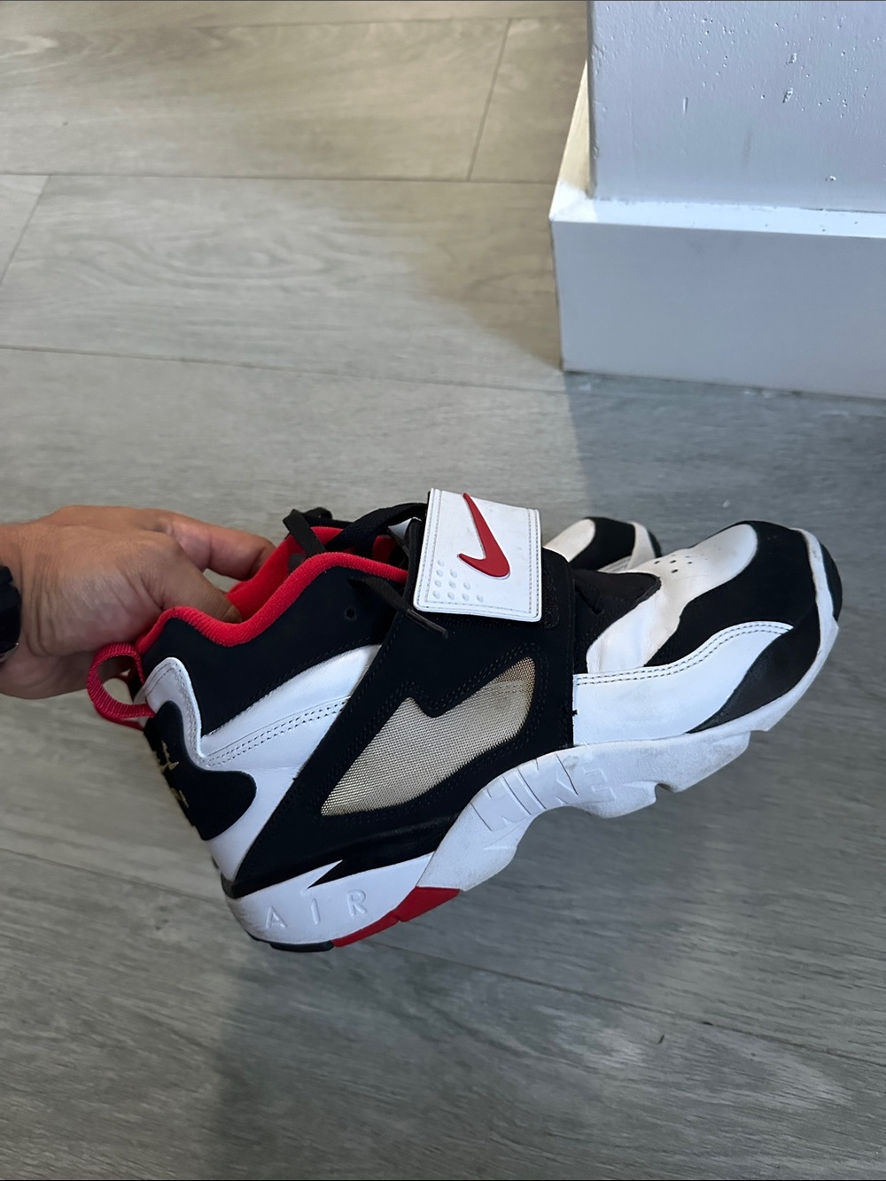 Nike Air Diamond Turf “49ers” Men’s High-Top Sneakers - White/Black/Red